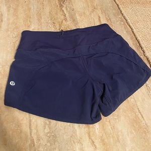 Lululemon Speed Up Mid Rise Shorts - sz2